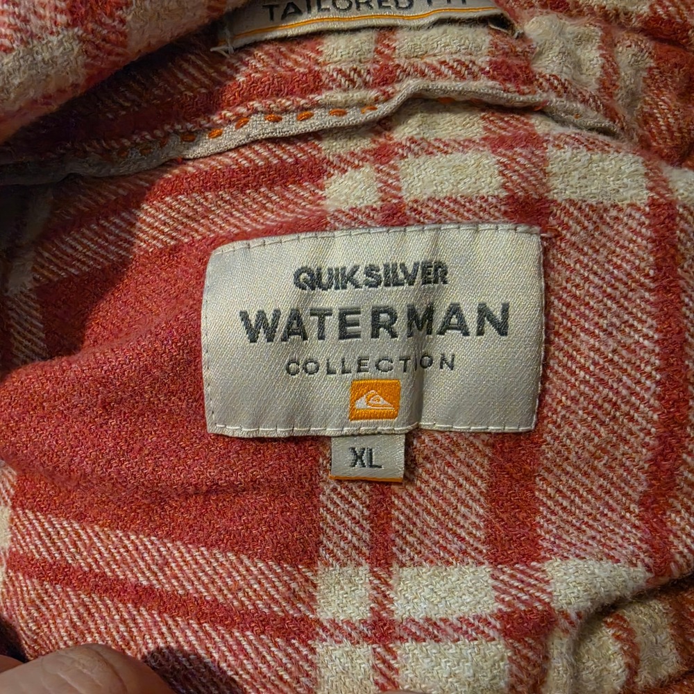 Quiksilver Waterman Mens XL Flannel Shirt Red Plaid Tailored Fit Button Down - Picture 3 of 7